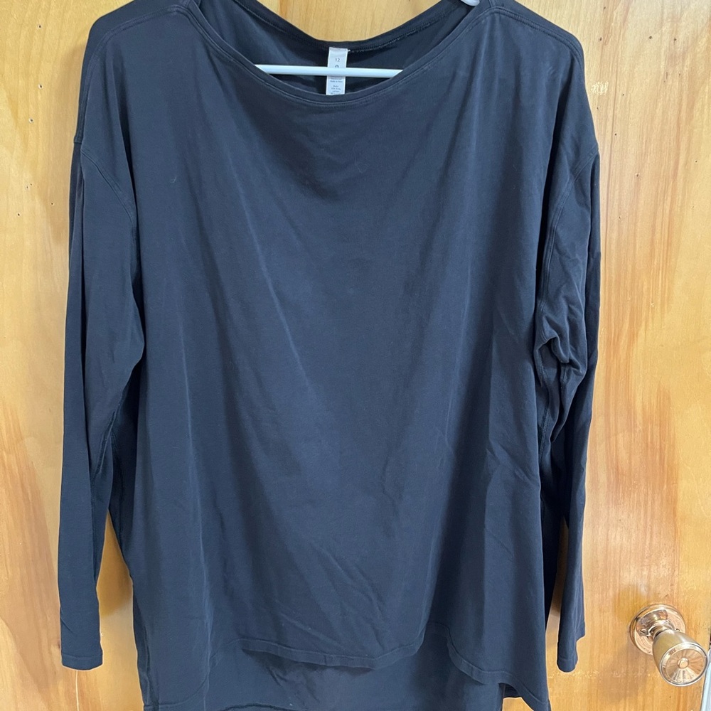 Lululemon Black Long Sleeve Top